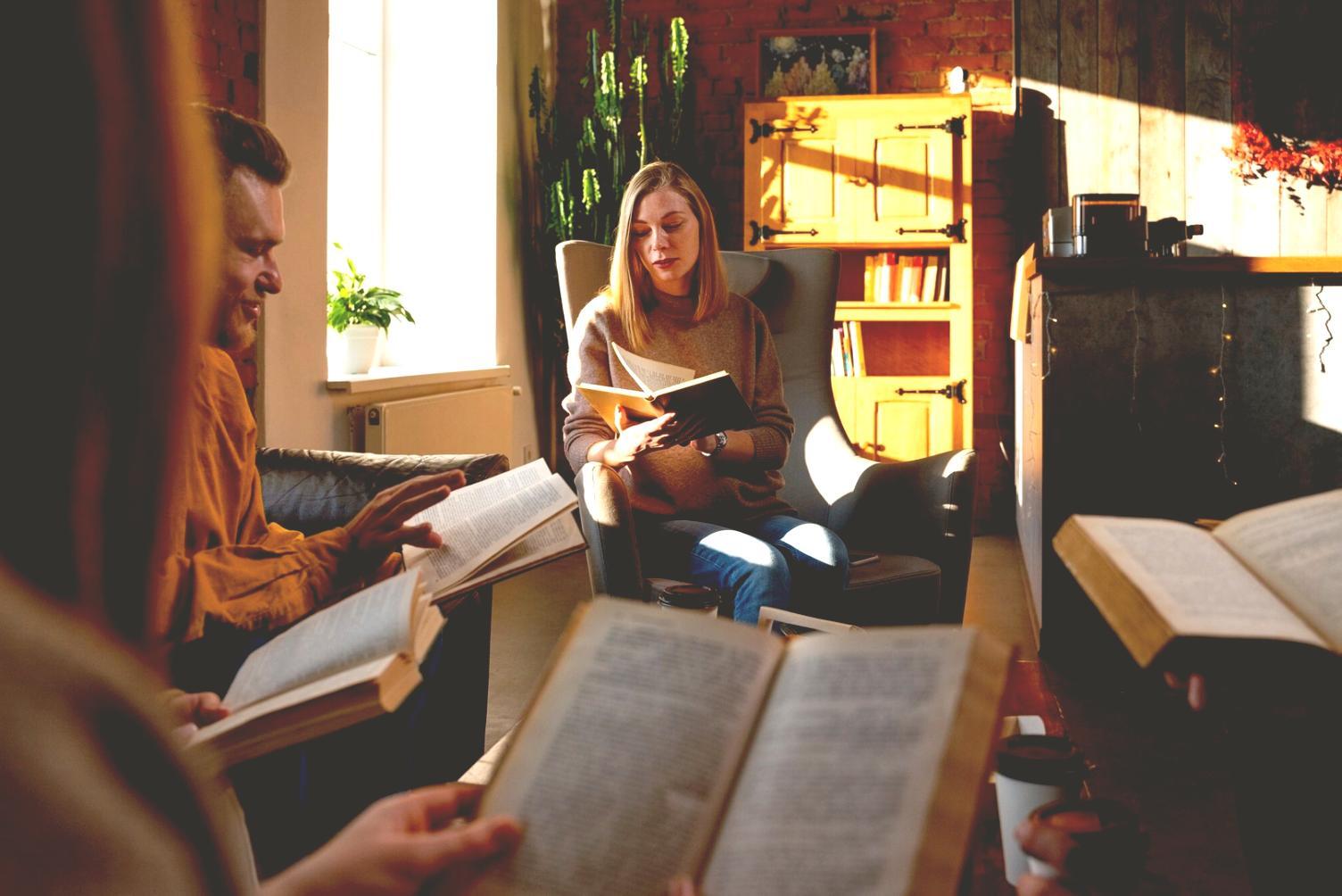 bravendralo participants working through real business financial scenarios